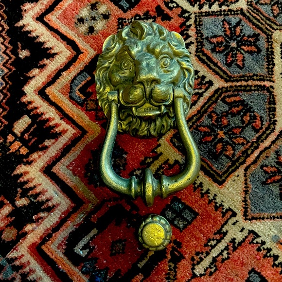 Antique Brass Lion Head Door Knocker circa 1920s - Picture 1 of 2